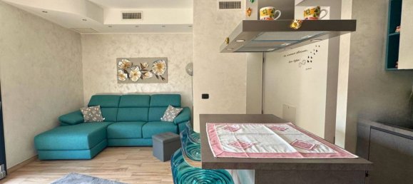 2 chambres Appartement à Cologno Monzese, Italy No. 323694 3