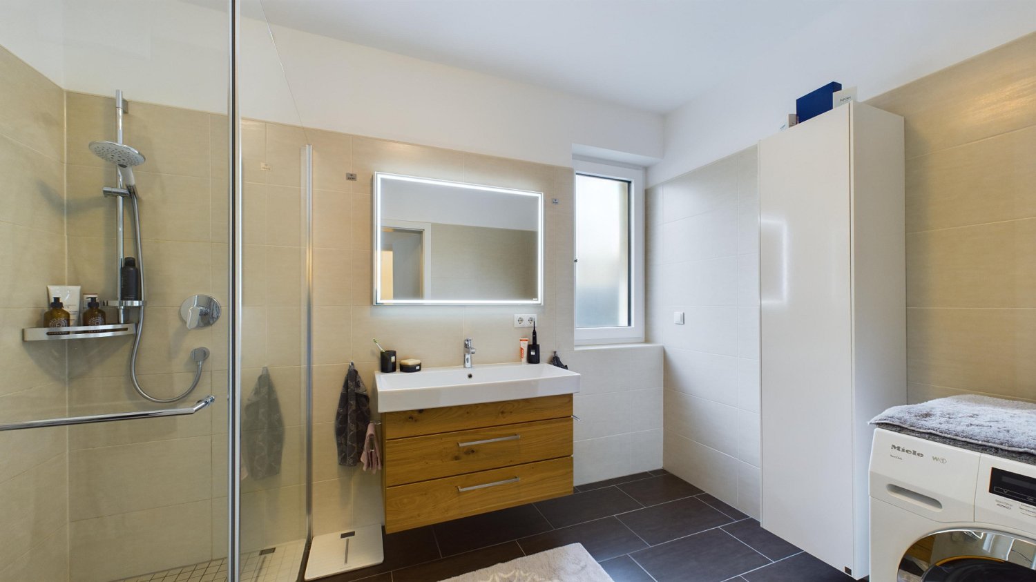 Apartamento T2 em Pasching, Austria N.º 129497