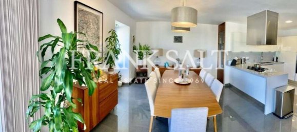 Квартира с 2 спальнями в Сент-Джулианс, Мальта № 8530 2