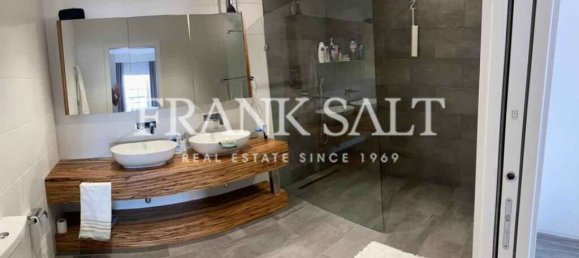 Квартира с 2 спальнями в Сент-Джулианс, Мальта № 8530 8