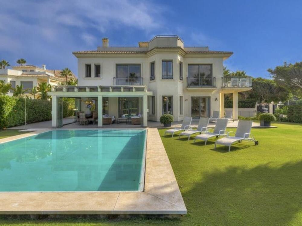 5 bedrooms House in Marbella, Spain No. 62655