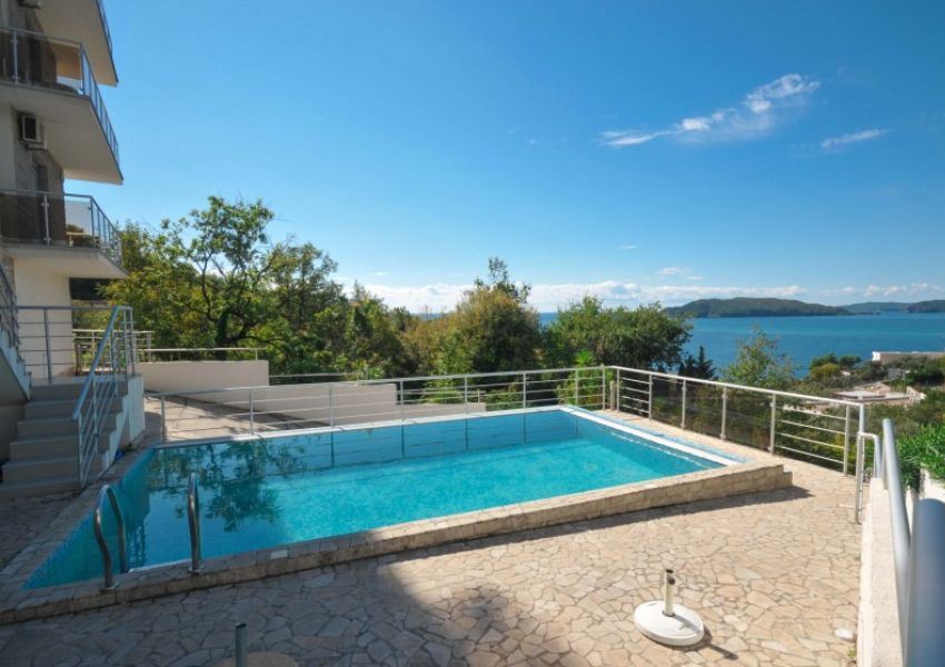 2 bedrooms Apartment in Budva, Montenegro No. 124