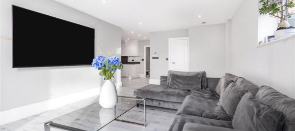 2 bedrooms Apartment in Hadley Wood, United Kingdom No. 6640 8