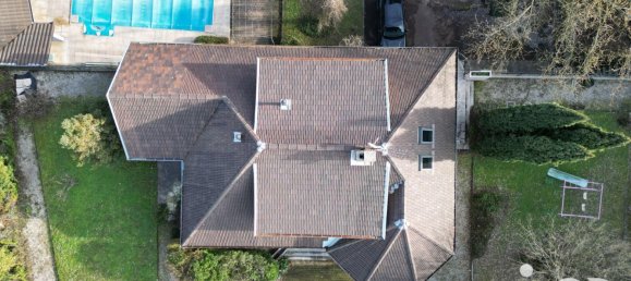 5 bedrooms House in Pont-de-Cheruy, France No. 192785 18