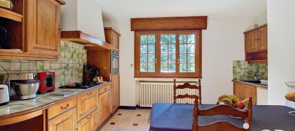 5 bedrooms House in Pont-de-Cheruy, France No. 192785 10