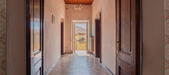 Квартира с 5 спальнями в Портакомаро, Италия № 376006 17