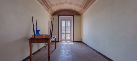 Квартира с 5 спальнями в Портакомаро, Италия № 376006 8