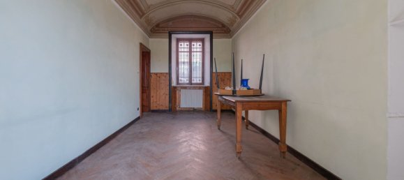 Квартира с 5 спальнями в Портакомаро, Италия № 376006 9