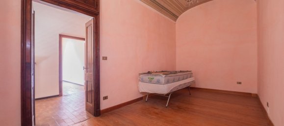 Квартира с 5 спальнями в Портакомаро, Италия № 376006 4