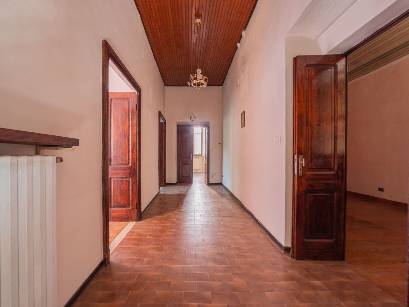 Квартира с 5 спальнями в Портакомаро, Италия № 376006