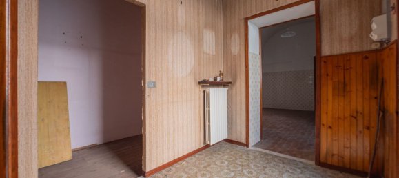 Квартира с 5 спальнями в Портакомаро, Италия № 376006 18