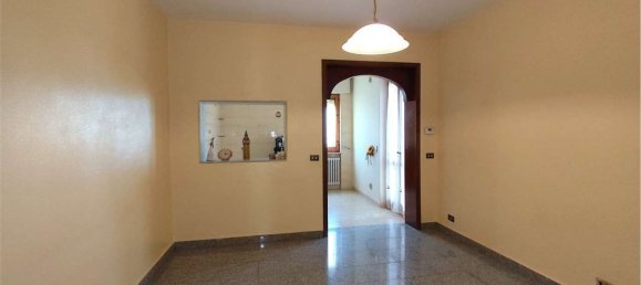 4 rooms Apartment in Acquaviva delle Fonti, Italy No. 91704 7