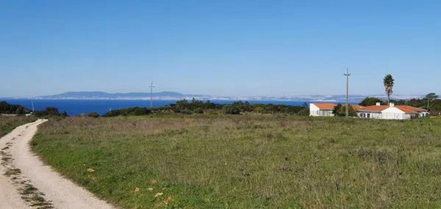  قطعة أرض في Sesimbra, Portugal رقم 218034