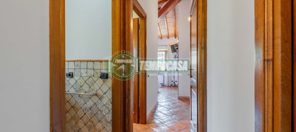 Villa de 6 habitaciónes en Trevignano Romano, Italy No. 298130 36