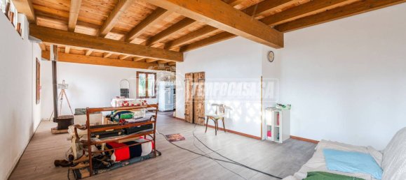 Casa de 1 dormitorio en Viano, Italy No. 112062 6