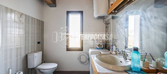 Casa de 1 dormitorio en Viano, Italy No. 112062 18