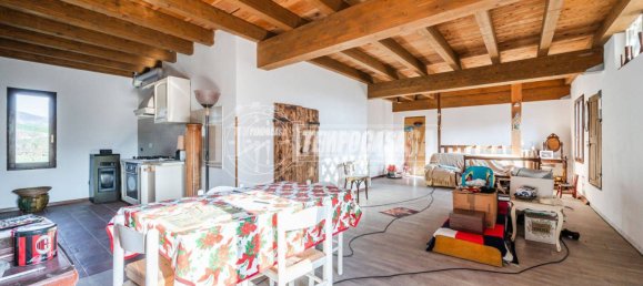 Casa de 1 dormitorio en Viano, Italy No. 112062 7