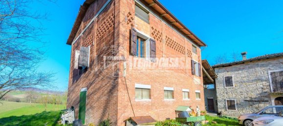 Casa de 1 dormitorio en Viano, Italy No. 112062 33