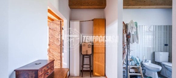 Casa de 1 dormitorio en Viano, Italy No. 112062 17