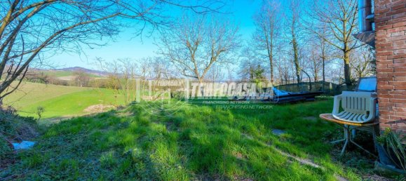 Casa de 1 dormitorio en Viano, Italy No. 112062 22