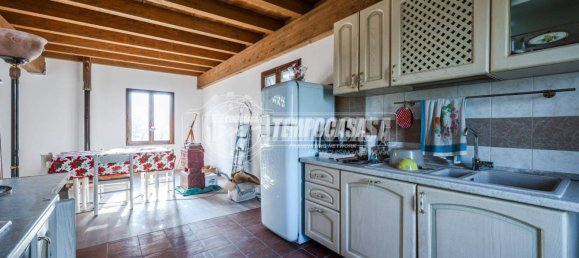 Casa de 1 dormitorio en Viano, Italy No. 112062 12