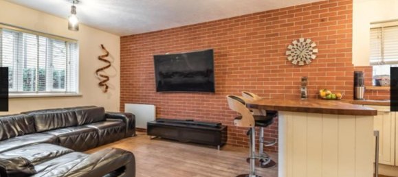 2 bedrooms Apartment in London, United Kingdom No. 760 3