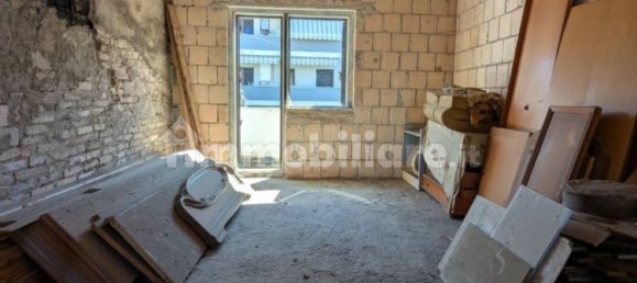 4 bedrooms Villa in Chieti, Italy No. 363371 5