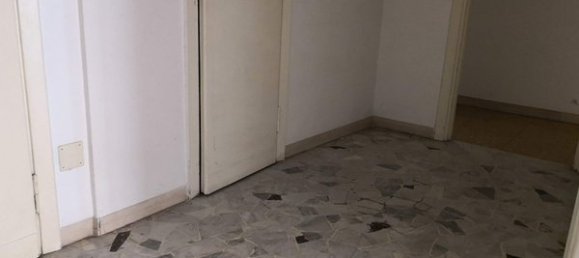 4 rooms Apartment in Rome, Italy No. 69845 10