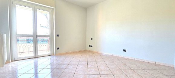 Квартира с 5 комнатами в Диано д’Альба, Италия № 198639 6