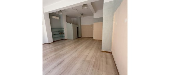 Gewerbliche Immobilie in Pesaro, Italy 64m², Nr. 308104 6
