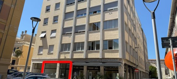 Gewerbliche Immobilie in Pesaro, Italy 64m², Nr. 308104 12