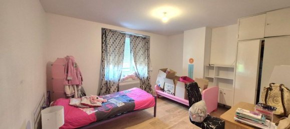 4 bedrooms House in Merville, France No. 330029 8