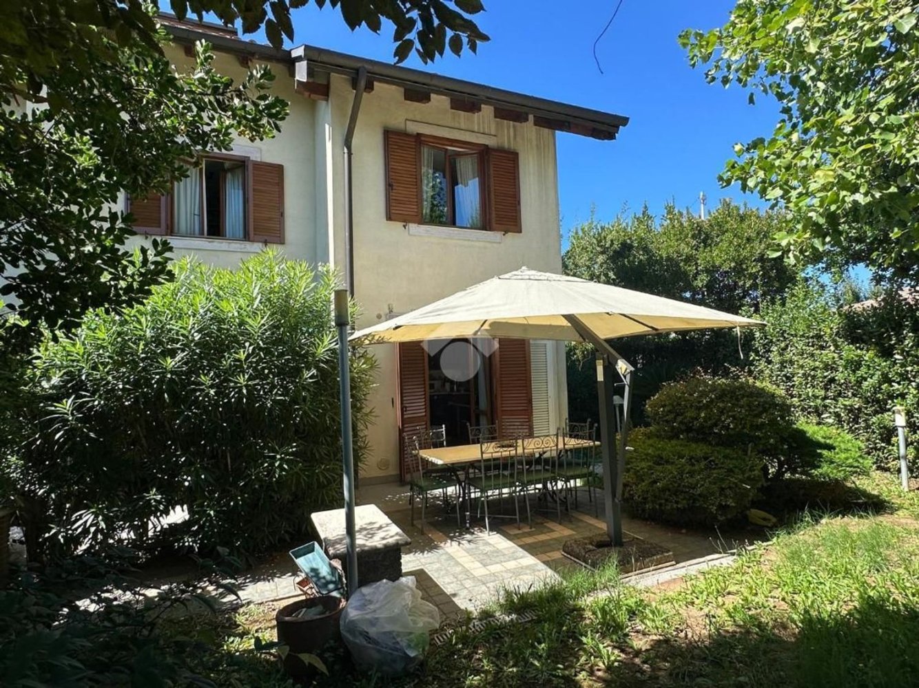 5 Schlafzimmer Haus in Frosinone, Italy, Nr. 356253