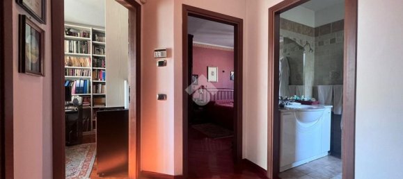 5 Schlafzimmer Haus in Frosinone, Italy, Nr. 356253 16