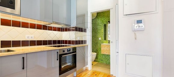 260m² Building in Lisbon, Portugal No. 70097 29