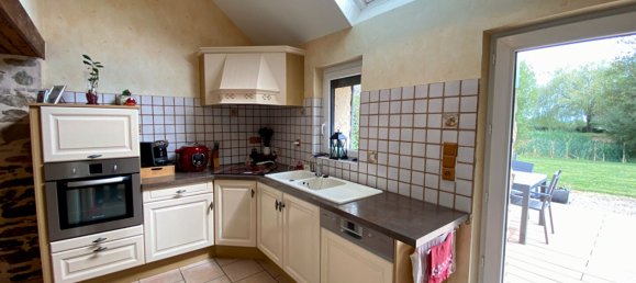 Casa de 10 habitaciónes en Mayenne, France No. 364110 6