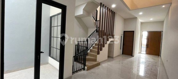 3 Schlafzimmer Haus in Grogol Petamburan, Indonesia, Nr. 2000 8