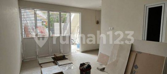 3 Schlafzimmer Haus in Grogol Petamburan, Indonesia, Nr. 2000 10