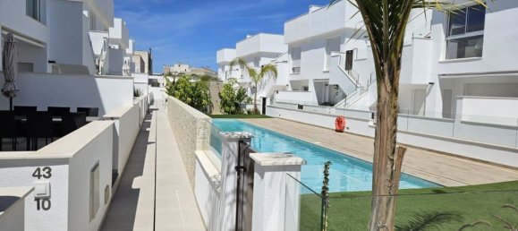 Bungalow de 2 dormitorios en Pinar De Campoverde, Spain No. 133341 28