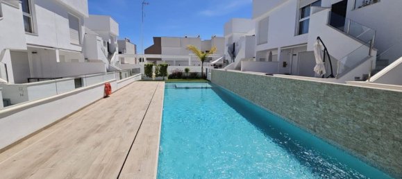 Bungalow de 2 dormitorios en Pinar De Campoverde, Spain No. 133341 26