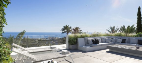 4 bedrooms Villa in Marbella, Spain No. 29271 2