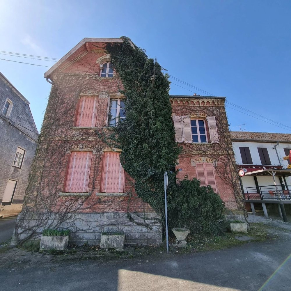 Casa de 7 divisões em Rocquigny, France N.º 81571
