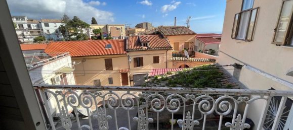 Квартира с 7 комнатами в Катандзаро, Италия № 33693 33