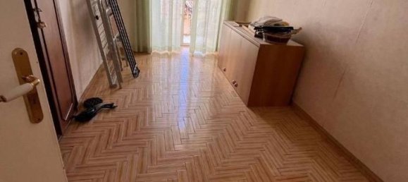 Квартира с 7 комнатами в Катандзаро, Италия № 33693 24