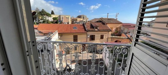 Квартира с 7 комнатами в Катандзаро, Италия № 33693 36