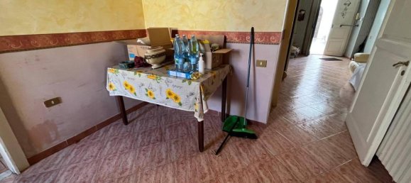 Квартира с 7 комнатами в Катандзаро, Италия № 33693 13