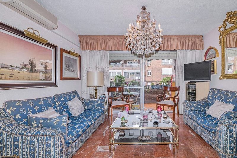 4 chambres Appartement à Granada, Spain No. 225217