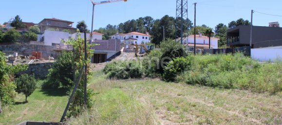 Terreno en Guimaraes, Portugal No. 21376 8