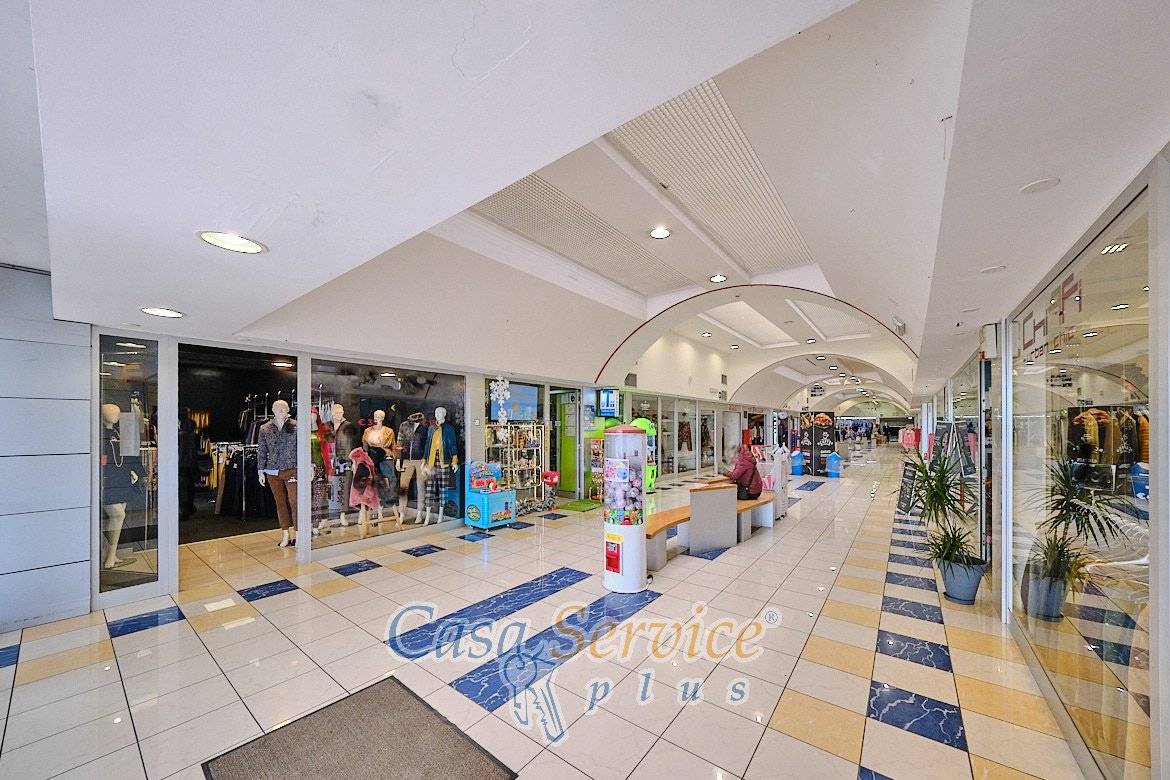 Imóvel comercial de 1 divisão em Casarano, Italy N.º 164460