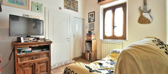 4 rooms Apartment in Siena, Italy No. 188533 8